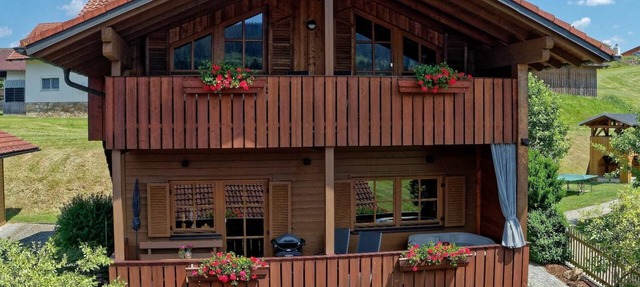 Acogedor apartamento con terraza privada para hasta 5 personas.