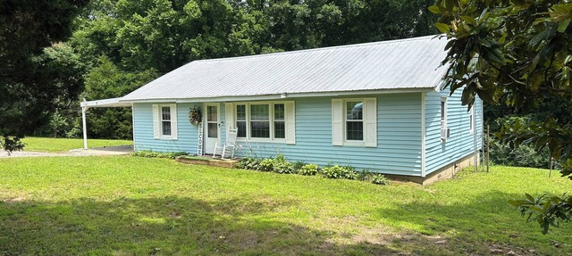 Grannies house sits on 300 acre farm built in 1959