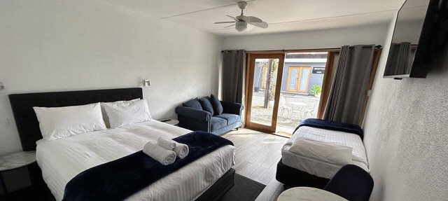 Happy Wanderer Motel
