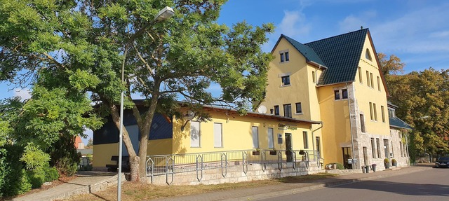 Historic "Alter Bahnhof" Oberdorla with private playground,