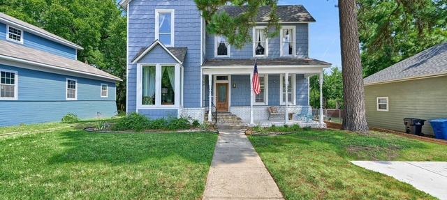 Historic home half a mile from Downtown Denison and minutes to Lake Texoma.