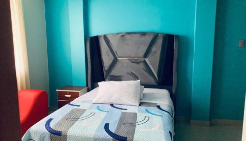 HOSTAL TOSCANO SUITES