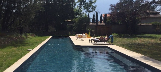 12p house, park and swimming pool 15mn from Lyon