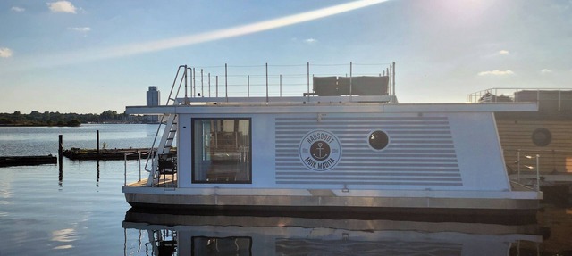 Vacaciones en casa flotante en el circuito