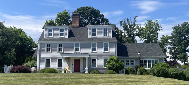 Huge Family House with Pool/Walk to Beach