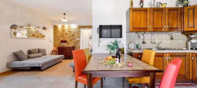 Casa de vacaciones en Falconara Marittima con 2 habitaciones, capacidad 3