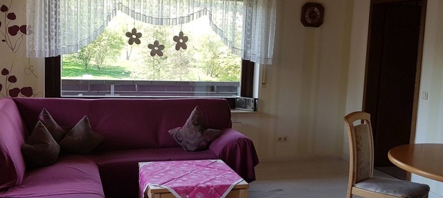 Cómodo apartamento en el segundo valores