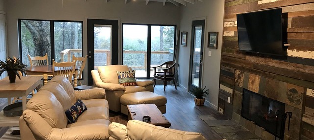 Lakeview @ Firefly Hideaway Lake Texoma Hot Tub King Bed FirePit Boat Parking