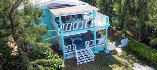 LORRAINE UNIT A-Beautiful 3 Bedroom Beach Apartment in Cattlewash St. Joseph