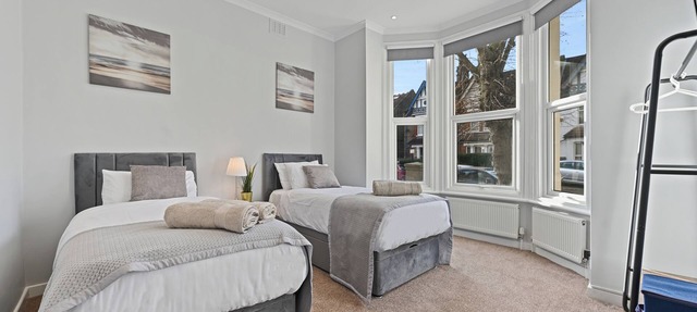 Lovely Garden Flat within proximity of Elizabeth Line in West Ealing - 6 guests