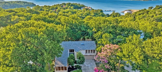Luxury Lake View Villa Near Eisenhower State Park