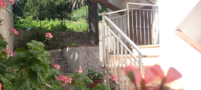 Villa a pocos pasos del mar.