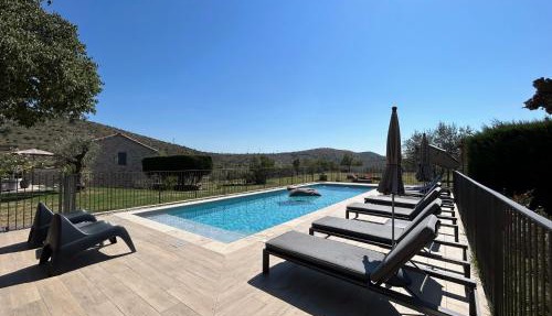 Mas de Veyras - Gîtes 5 étoiles en Ardèche
