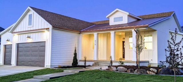 Modern Mapleton Get-a-way
