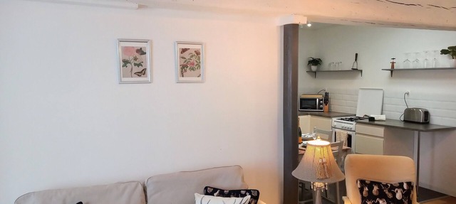 Mondon Holiday Cottage with a Lake View
