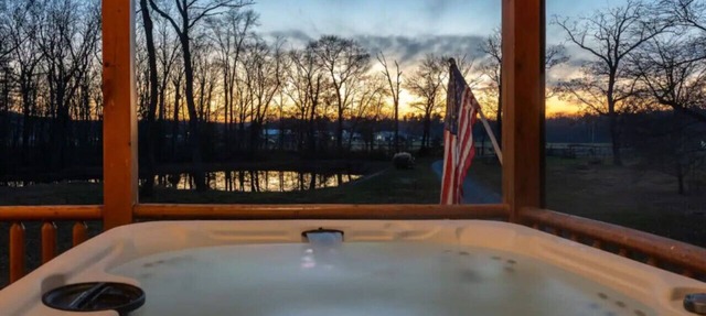 Mountain Getaway - Pondside Pet-Friendly Lodge