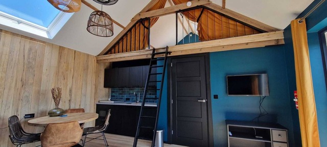 New! 100% nature house with views over the landscape and the setting sun