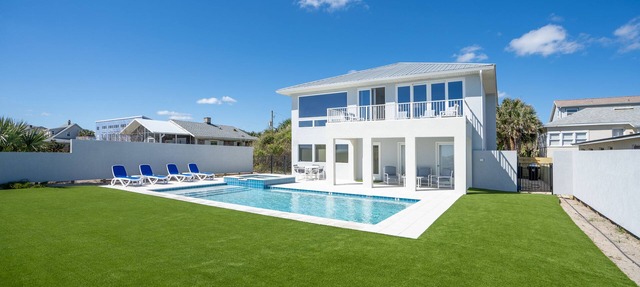 Casa frente al mar con mejores vistas en la playa.