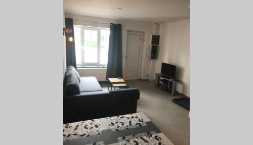 Petite maison à la campagne
