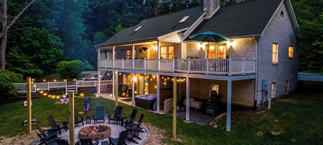 Pond Farmhouse w/ 7 Bedrooms, Hot Tub, Game room, Fire pit, Pet-Friendly!