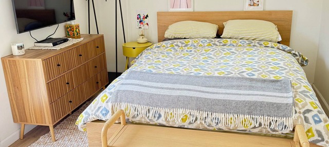 Private Retreat Eco-friendly Studio w/free parking
