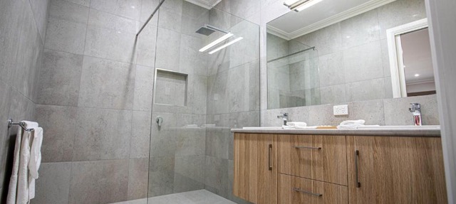 Red Waratah Accommodation