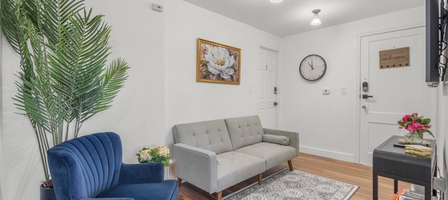 Relaxing 3-bedroom apartment in New Haven