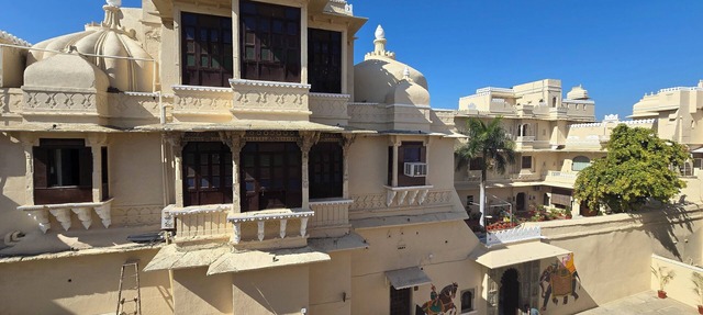 Remodeled historical 446-year-old Palace built in 1578 AD, Suite rooms