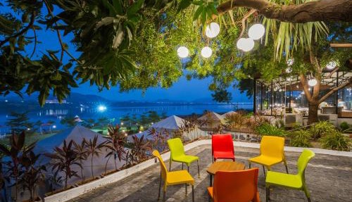 RiverView Tent Resort