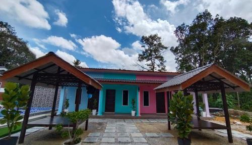 Roomstay Teratak D, Desa