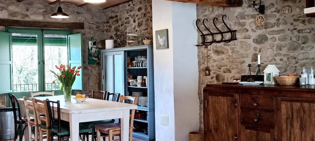 Casa Rural, con barbacoa en Mieres - Gerona - para 9 personas