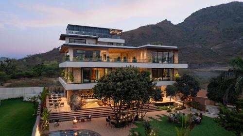 SaffronStays Solitaire Villa