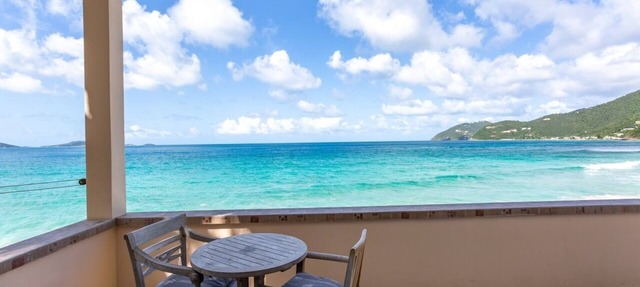 Sea Breeze - AppleSurf! Beachfront one bedroom in Apple Bay
