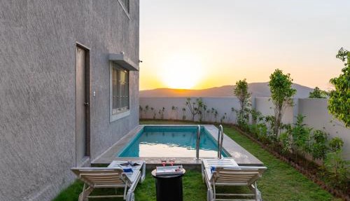 Shourya Viola by Alaya Stays 3-BHK Villa with Private Pool, Garden & Panoramic hill view