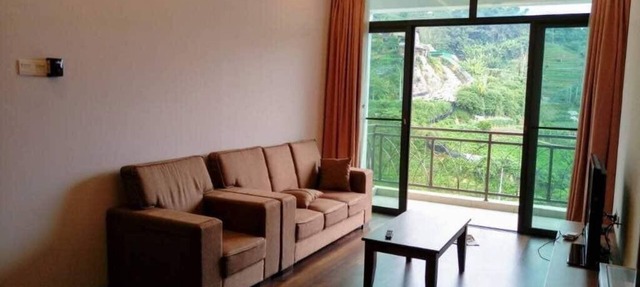 Strategic 3 Bedroom Apartment - 1 min walk to Kea Farm!