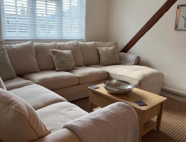 Stylish Apartment in Hambleden Village
