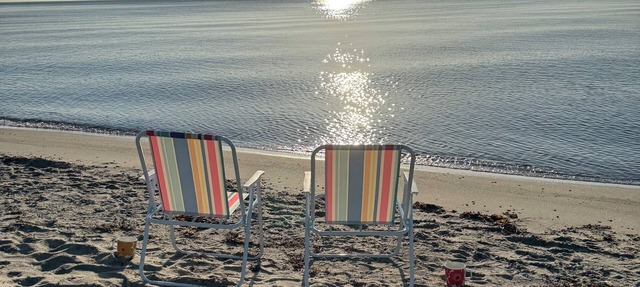 Stylish boutique apartment steps from the beach - perfect for 2 adults