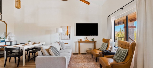 Superstition Mountain Views, Heated Pool/Hot Tub, 2bd + Loft