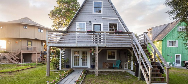 The A-Frame. Canal front home in Colington Habour