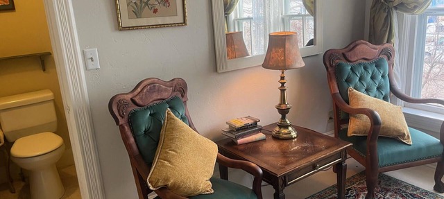 The Gold Room at the Lark and Laurel Bed and Breakfast