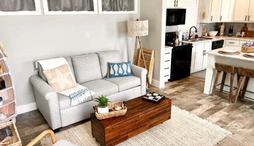 The Little Getaway-Sleeps 4, Firepit, Pet friendly