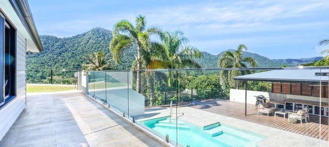 The Orchard House - Luxury Tropical Villa