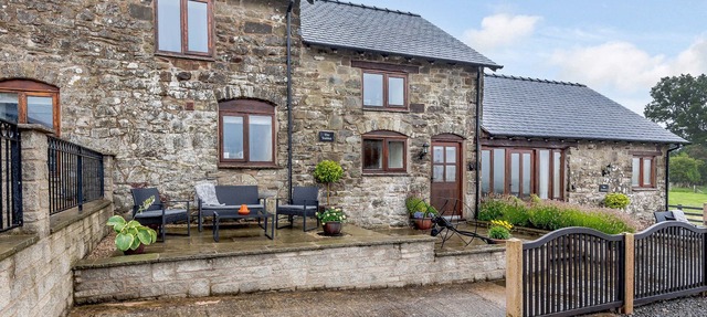 The Stables, LLANFAIR CAEREINION
