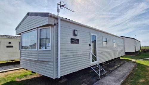 Trieste, 2 Bedroom, 6 Berth Caravan, Seasalter, CW17