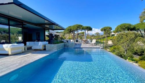 Villa A Pinetta Villata