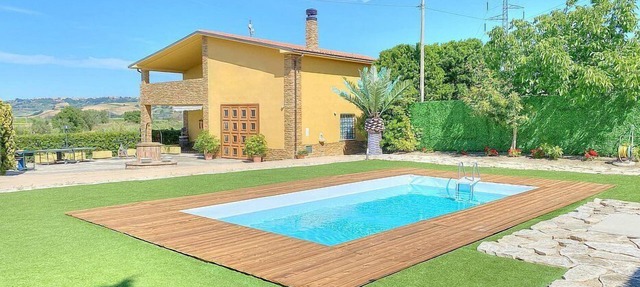 Villa Valente: A welcoming villa situated in the heart of the Molisan countryside, with Free WI-FI.