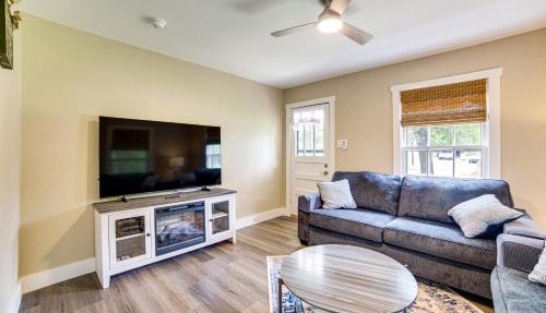 Visit Lake Texoma & Casinos: Restored 1930s Home
