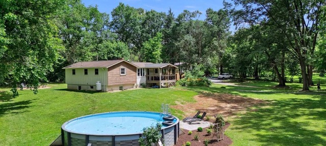 Waterfront Home With Pool, Outdoor Covered Bar Space, Hot Tub, Propane grill and Fire Pit, Starlink