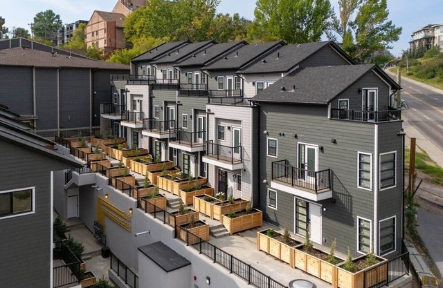 Bridgeland Hillside Charm