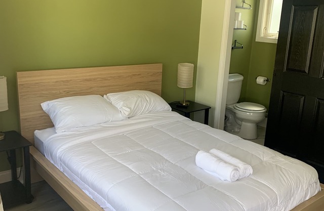 Charming 1-bedroom boutique hotel room in Norwell